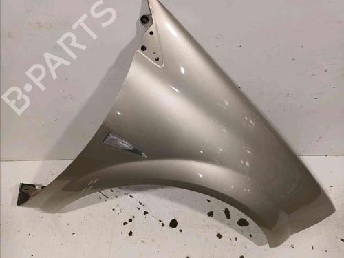 Used Right front fenders Right front fenders 15199600 15199600