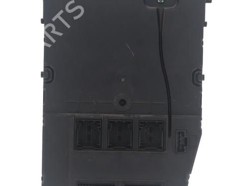 Sikringsdose RENAULT GRAND SCÉNIC II (JM0/1_) 1.9 dCi (JM14) (131 hp) 30898973