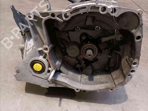 Caja de cambios RENAULT CLIO III (BR0/1, CR0/1) 1.2 16V (BR02, BR0J, BR11, CR02, CR0J, CR11) (75 hp) 20602225
