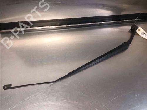 Used Front windshield wiper arm NISSAN MICRA V (K14) 1.5 DCI (90 hp) 20602638