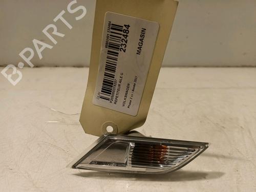 Used Left front indicator VW TRANSPORTER T6 Van (SGA, SGH, SHA, SHH) 2.0 TDI (204 hp) 16555385