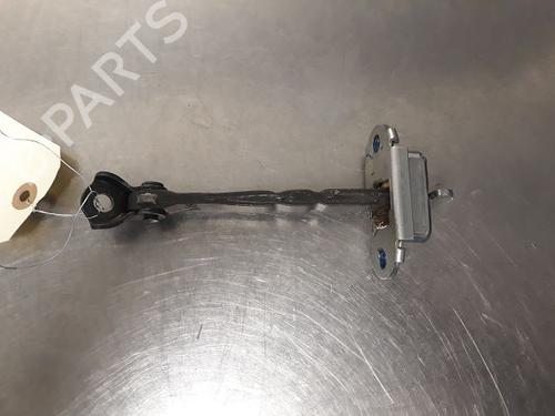 Used Hinge/Door check strap TOYOTA YARIS (_P13_) 1.0 (KSP130_, KSP130) (69 hp) 14866703