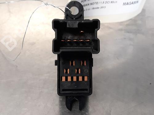 Right front window switch NISSAN NOTE (E11, NE11) 1.5 dCi | BP9328012I26 