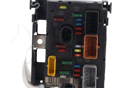 Used Fuse box Fuse box PEUGEOT 307 CC (3B) 2.0 HDi 135 (136 hp) 33747488 33747488