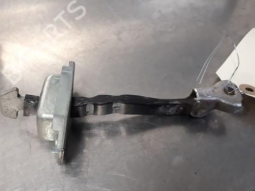 Used Hinge/Door check strap TOYOTA YARIS (_P13_) 1.4 D (NLP130_, NLP130) (90 hp) 14866855