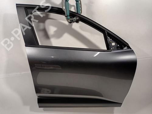 Puerta delantera derecha Puerta delantera derecha RENAULT SCENIC E-TECH PHASE I EV87 (218 hp) 33904700 33904700