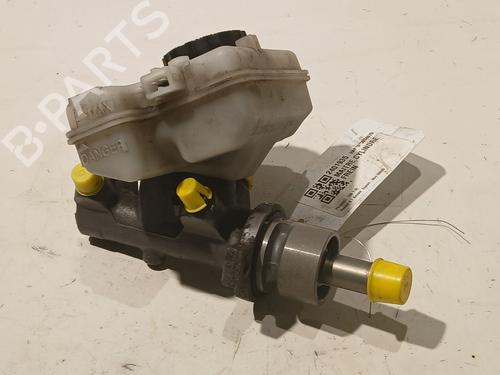 Used Brake master cylinder PEUGEOT 106 II (1A_, 1C_) 1.0 i (50 hp) 21084348