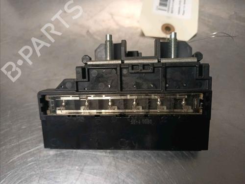 Fuse box NISSAN JUKE (F16_) DIG-T 117 | BP30338493E1