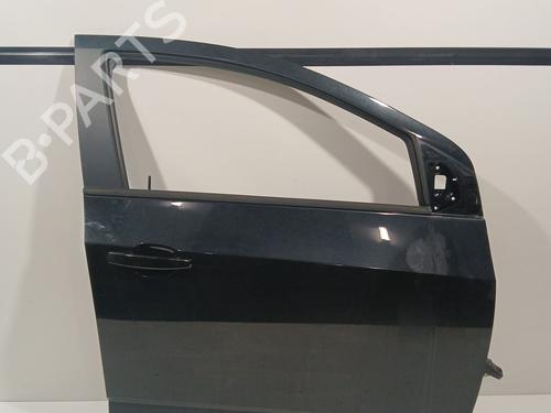Used Right front door CHEVROLET AVEO Saloon (T300) 1.3 D (75 hp) 26229609