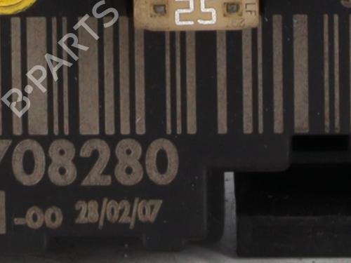 Fuse box PEUGEOT 307 (3A/C) 1.6 HDi 110 | BP31080784E1 