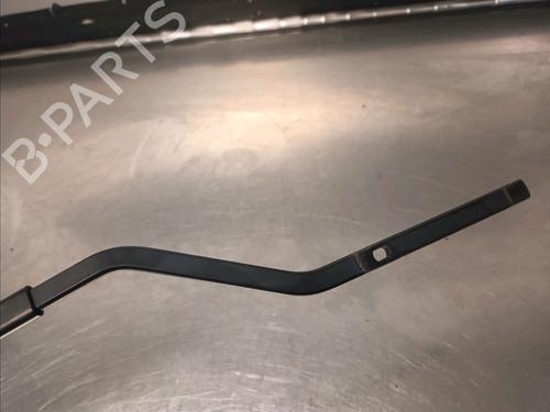 Front windshield wiper arm RENAULT MEGANE IV Grandtour (K9A/M/N_) 1.2 TCe 130 (K9MR) | BP14869840C143 