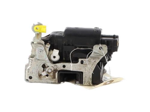 Used Front left lock RENAULT MASTER II Van (FD) 2.5 dCi (120 hp) 25752780