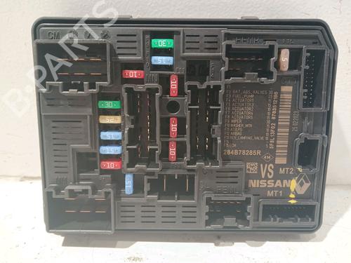 Used Fuse box RENAULT CLIO V (B7_) 1.0 TCe 90 (B7MT) (91 hp) 18315789