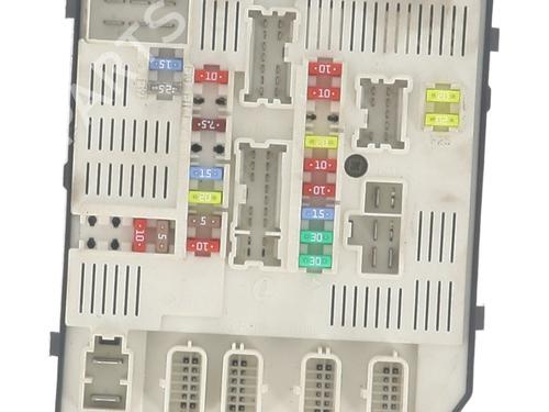 Used Fuse box RENAULT LAGUNA III (BT0/1) 2.0 dCi (BT07, BT0J, BT14, BT1A, BT1S) (131 hp) 30191480