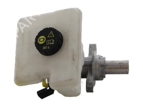 Used Brake master cylinder PORSCHE CAYENNE Coupe (9YB) 3.0 E-Hybrid AWD (9YBAV1) (470 hp) 30313549