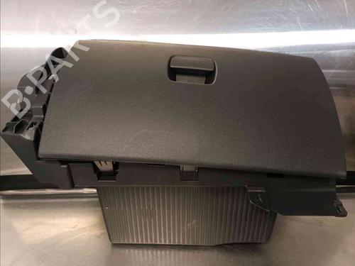 Used Glove box RENAULT TRAFIC III Van (FG_) [2014-2025]  21685796