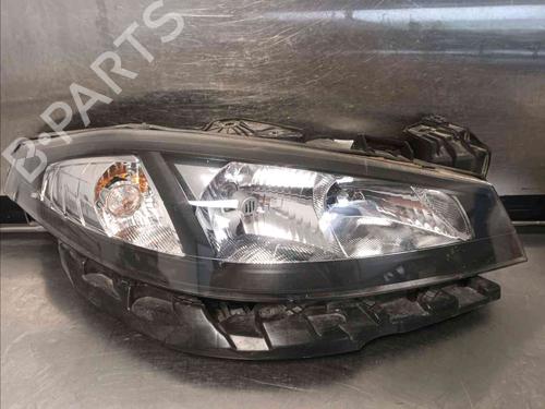 Used Right headlight RENAULT LAGUNA II (BG0/1_) 1.9 dCi (125 hp) 20603029