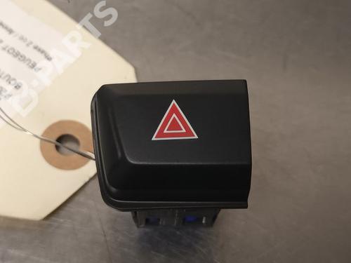Used Warning switch PEUGEOT 208 I (CA_, CC_) 1.5 BlueHDI 100 (102 hp) 9338500