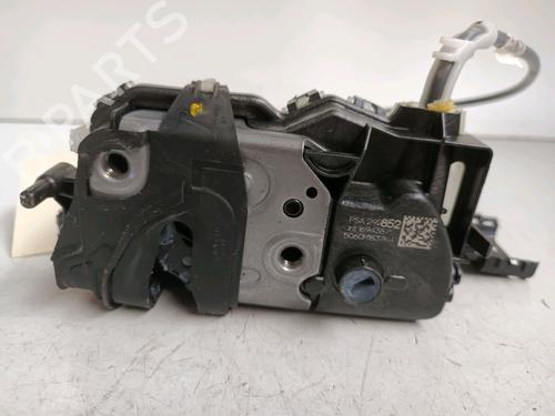 Used Rear right lock PEUGEOT 208 II (UB_, UP_, UW_, UJ_) 1.2 PureTech 100 (101 hp) 13318031