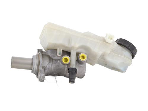 Used Brake master cylinder Brake master cylinder VOLVO V40 Cross Country (526) D2 (120 hp) 32695041 32695041