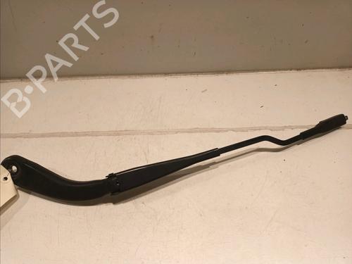 Used Front windshield wiper arm BMW 1 (F20) 116 d (116 hp) 16740509