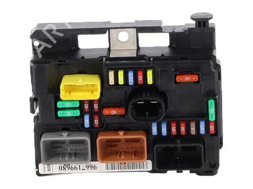 fuse-box-citroen-c3-ii-sc_-2009-31965509 main image