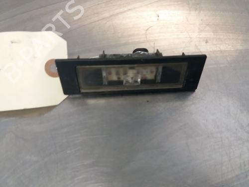 Used Licence plate light BMW 1 (E87) 118 d (143 hp) 14869101