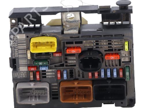 Used Fuse box Fuse box PEUGEOT PARTNER Box Body/MPV 1.6 HDi (90 hp) 36662835 36662835