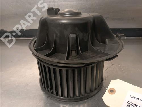 Varmeblæser VW GOLF VI (5K1) 2.0 TDI (110 hp) 12066432