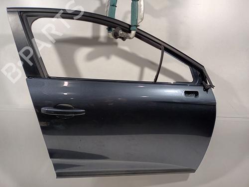 Porta frente direita Porta frente direita RENAULT CLIO V (B7_) 1.0 TCe 90 (B7MT) (91 hp) 33904710 33904710