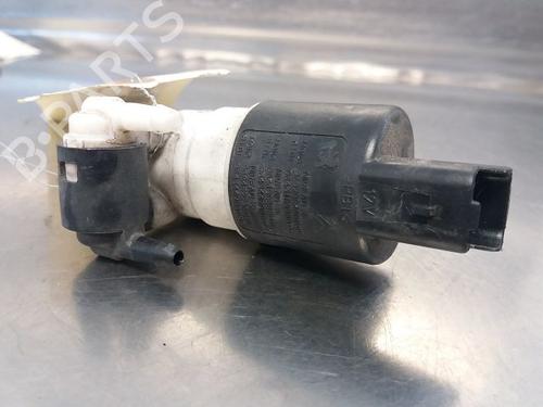 Used Washer pump RENAULT MEGANE IV Hatchback (B9A/M/N_) 1.6 dCi 130 (B9A4) (130 hp) 14870150
