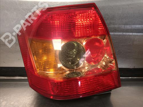 Used Right taillight TOYOTA COROLLA (_E12_) 2.0 D-4D (CDE120_, CDE120R) (90 hp) 10344373