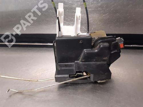 Used Front right lock HYUNDAI SANTA FÉ I (SM) 2.0 CRDi 4x4 (125 hp) 9331745