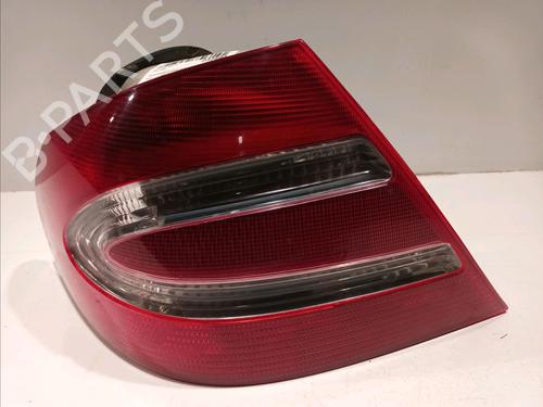 Used Left taillight MERCEDES-BENZ CLK Convertible (A209) CLK 320 (209.465) (218 hp) 17730243
