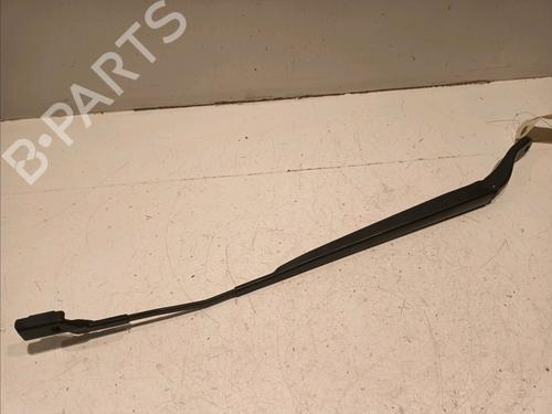 Used Front windshield wiper arm PEUGEOT 208 II (UB_, UP_, UW_, UJ_) 1.5 BlueHDI 100 (102 hp) 18351364