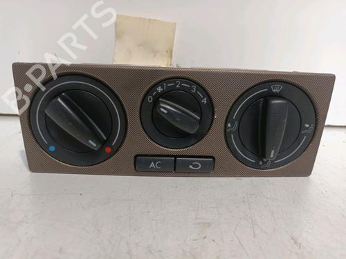 Airco bedieningspaneel VW BORA I (1J2) 1.9 TDI (90 hp) 13213740