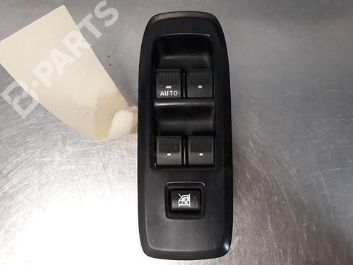 Used Left front window switch Left front window switch FORD RANGER (TKE) 3.2 TDCi 4x4 (200 hp) 9328177 9328177