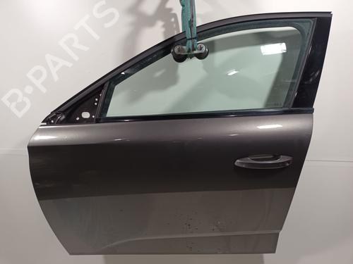 Used Left front door Left front door 32154617 32154617