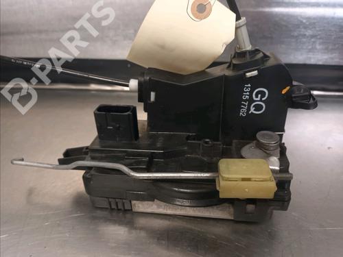 Used Front right lock OPEL SIGNUM Hatchback (Z03) 1.9 CDTI (F48) (120 hp) 9341549