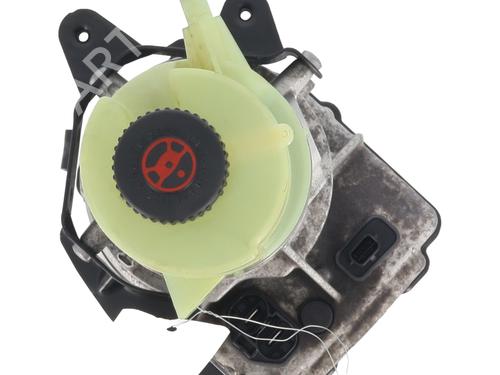 Used Steering pump RENAULT TRAFIC III Van (FG_) [2014-2025]  27587036