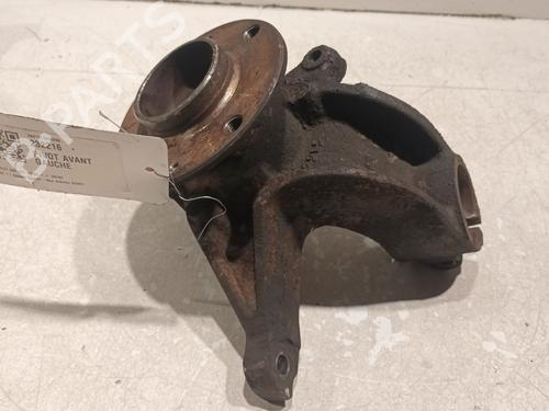 Left front steering knuckle PEUGEOT 205 II (20A/C) 1.6 GTI | BP20930738M25 