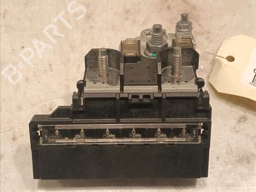 Used Fuse box RENAULT CLIO V (B7_) 1.0 TCe 100 (B7MT) (101 hp) 16188432