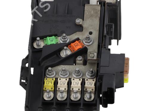Fuse box PEUGEOT 3008 I MPV (0U_) 1.6 HDi | BP30898999E1