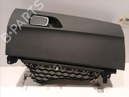 Handskerum BMW 1 (F20) 120 d xDrive (190 hp) 18248605