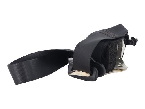 Used Rear left seatbelt Rear left seatbelt TOYOTA YARIS (_P13_) 1.0 (KSP130_, KSP130) (69 hp) 39938339 39938339
