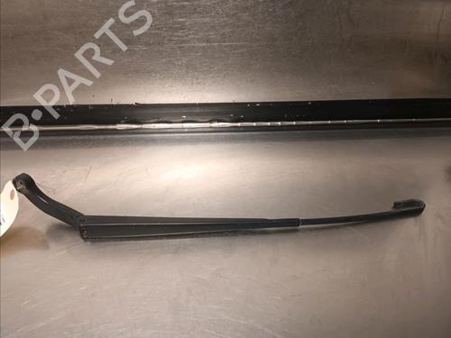Used Front windshield wiper arm AUDI TT (8N3) 1.8 T (180 hp) 14869660