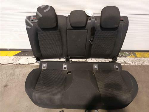 Sæde Bagtil Sæde Bagtil PEUGEOT 308 II (LB_, LP_, LW_, LH_, L3_) 1.5 BlueHDi 130 (131 hp) 33840463 33840463