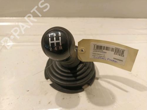 Used Gear lever FORD FIESTA V (JH_, JD_) 1.3 (69 hp) 15273450