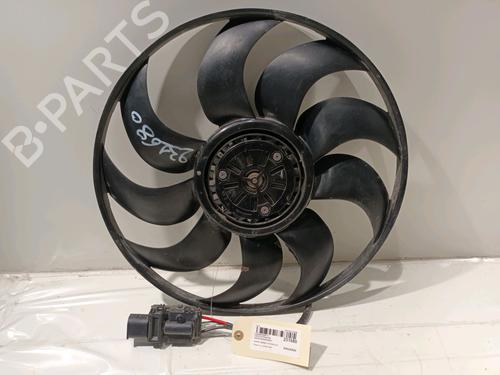 Used Radiator fan BMW 5 (G30, F90) 520 d Mild-Hybrid (190 hp) 15595847