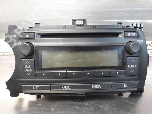 Used Radio TOYOTA YARIS (_P13_) 1.4 D (NLP130_, NLP130) (90 hp) 9328913